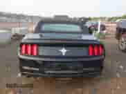 2017 Ford Mustang V6 z VIN 1FATP8EM5H5285088, wystawiony jako IAAI lot #43135719 z przebiegiem 76 248 mil mil oraz . Historia ofert i sprzedaży dostępna na DreamBid. Obrazek 17.