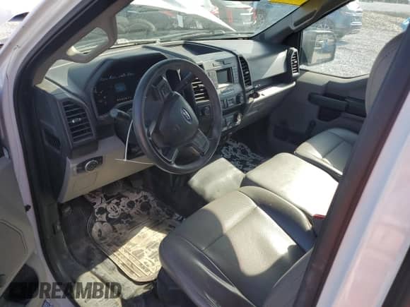 2017 Ford F-150 XL с VIN 1FTMF1EF2HKC08934, выставлен на аукционе Copart как лот 55259815 с пробегом 138 128 миль миль и На запчасти • Non repairable. История ставок и продаж доступна на DreamBid. Изображение 8.