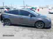 2016 Toyota Prius Four z VIN JTDKARFUXG3520915, wystawiony jako IAAI lot #42272779 z przebiegiem 152 671 mil mil oraz . Historia ofert i sprzedaży dostępna na DreamBid. Obrazek 13.