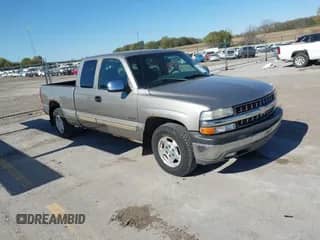 2001 Chevrolet Silverado 1500 LS с VIN 2GCEC19V111323061, выставлен на аукционе IAAI как лот 43506438 с пробегом 85 971 миль миль и . История ставок и продаж доступна на DreamBid. Изображение 1.