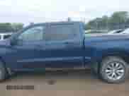2020 Chevrolet Silverado 1500 Custom z VIN 3GCUYBEF6LG452375, wystawiony jako IAAI lot #42918330 z przebiegiem 94 947 mil mil oraz . Historia ofert i sprzedaży dostępna na DreamBid. Obrazek 14.