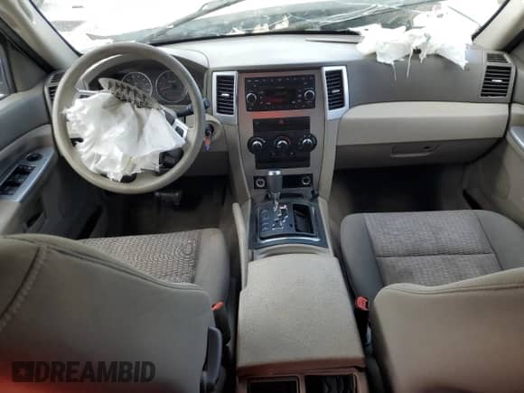 2008 Jeep Grand Cherokee Laredo с VIN 1J8GS48K98C244948, выставлен на аукционе Copart как лот 67619795 с пробегом Не указан миль и Списание • Salvage title. История ставок и продаж доступна на DreamBid. Изображение 8.