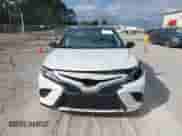 2020 Toyota Camry XSE z VIN 4T1K61AK6LU367572, wystawiony jako IAAI lot #43415552 z przebiegiem 99 436 mil mil oraz . Historia ofert i sprzedaży dostępna na DreamBid. Obrazek 12.