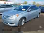 2011 Hyundai Sonata GLS z VIN 5NPEB4AC4BH220909, wystawiony jako IAAI lot #43441466 z przebiegiem 222 035 mil mil oraz . Historia ofert i sprzedaży dostępna na DreamBid. Obrazek 2.