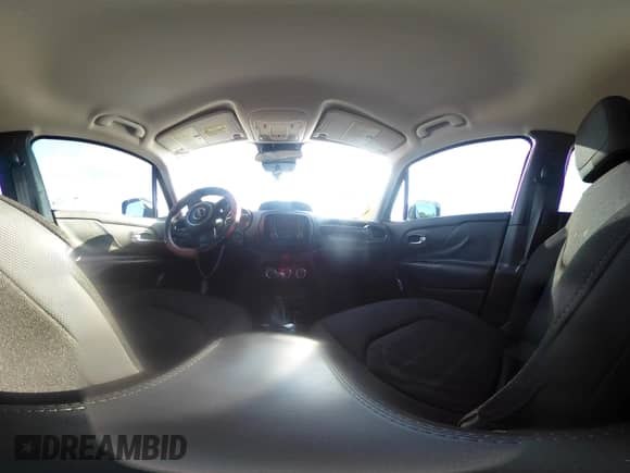 2017 Jeep Renegade Latitude с VIN ZACCJABB3HPG05926, выставлен на аукционе IAAI как лот 42157458 с пробегом 90 859 миль миль и . История ставок и продаж доступна на DreamBid. Изображение 19.