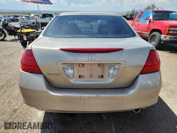 2006 Honda Accord VP с VIN JHMCM56176C008472, выставлен на аукционе Copart как лот 70412515 с пробегом 126 451 миль миль и Чистый • Clean title. История ставок и продаж доступна на DreamBid. Изображение 6.