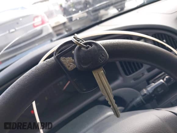 2006 Hyundai Elantra GLS с VIN KMHDN56D86U187138, выставлен на аукционе IAAI как лот 41798910 с пробегом 183 948 миль миль и . История ставок и продаж доступна на DreamBid. Изображение 11.