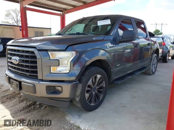 2017 Ford F-150 XL z VIN 1FTEW1CPXHFA21255, wystawiony jako IAAI lot #42701833 z przebiegiem Nie podano mil oraz . Historia ofert i sprzedaży dostępna na DreamBid. Obrazek 2.