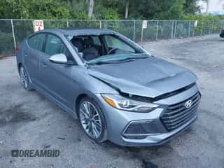 2018 Hyundai Elantra Sport с VIN KMHD04LB2JU529042, выставлен на аукционе IAAI как лот 43326405 с пробегом 63 384 миль миль и . История ставок и продаж доступна на DreamBid. Изображение 1.