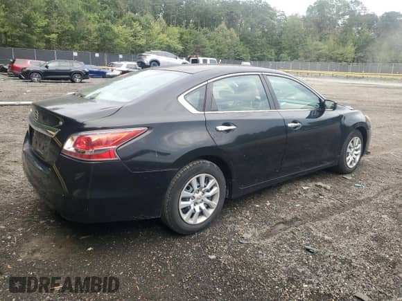 2015 Nissan Altima S с VIN 1N4AL3AP0FC125943, выставлен на аукционе Copart как лот 84167185 с пробегом 105 469 миль миль и Списание • Salvage title. История ставок и продаж доступна на DreamBid. Изображение 3.