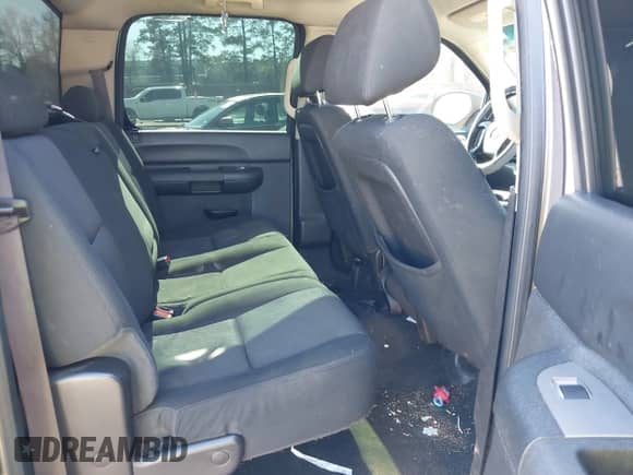 2012 Chevrolet Silverado 1500 LS z VIN 3GCPCREAXCG228826, wystawiony jako IAAI lot #41155616 z przebiegiem 223 683 mil mil oraz . Historia ofert i sprzedaży dostępna na DreamBid. Obrazek 8.