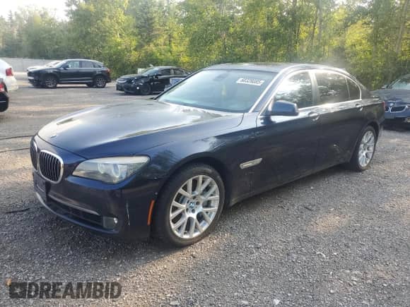 2011 BMW 7 Series 750Li xDrive with VIN WBAKC8C52BC433470, listed as a Copart auction lot 68328085 with 146,479 mi miles and Clean title. Bid and sale history available at DreamBid. Image 1.