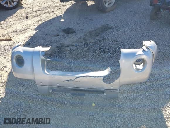 2003 Nissan Frontier XE z VIN 1N6ED29Y23C409535, wystawiony jako IAAI lot #41197791 z przebiegiem 110 345 mil mil oraz . Historia ofert i sprzedaży dostępna na DreamBid. Obrazek 12.