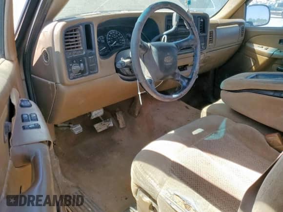 2000 Chevrolet Silverado 1500 LS z VIN 2GCEC19V5Y1239674, wystawiony jako Copart lot #53077305 z przebiegiem 229 206 mil mil oraz Szkoda całkowita • Salvage title. Historia ofert i sprzedaży dostępna na DreamBid. Obrazek 8.