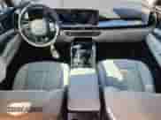 2025 Kia Sorento S с VIN 5XYRL4JC4SG382187, выставлен на аукционе Copart как лот 69251865 с пробегом 1 595 миль миль и Чистый • Clean title. История ставок и продаж доступна на DreamBid. Изображение 8.