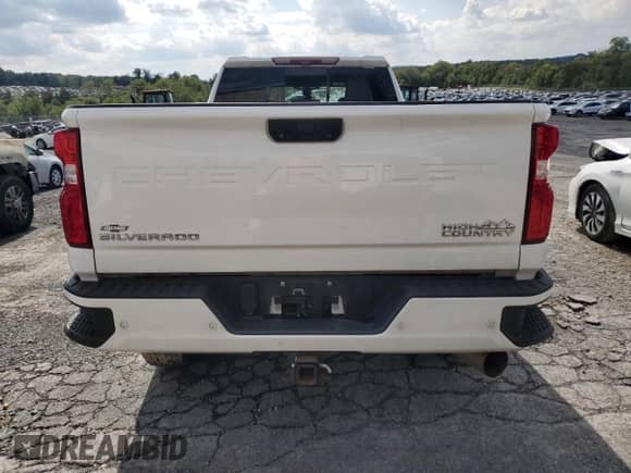 2020 Chevrolet Silverado 3500HD High Country with VIN 1GC4YVEY1LF191354, listed as a Copart auction lot 83936115 with 78,074 mi miles and Salvage title. Bid and sale history available at DreamBid. Image 6.