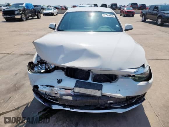 2017 BMW 3 Series 330i с VIN WBA8B9C55HK676448, выставлен на аукционе Copart как лот 71982775 с пробегом 231 200 миль миль и Списание • Salvage title. История ставок и продаж доступна на DreamBid. Изображение 5.