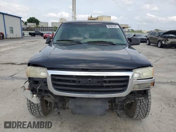 2003 GMC Sierra 1500 SLE with VIN 2GTEC19V631282929, listed as a Copart auction lot 60904395 with 193,022 mi miles and Salvage title. Bid and sale history available at DreamBid. Image 5.