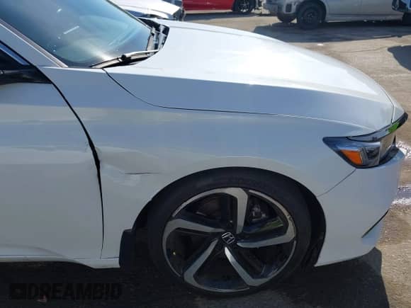 2021 Honda Accord Sport z VIN 1HGCV2F33MA020403, wystawiony jako IAAI lot #43252381 z przebiegiem 64 223 mil mil oraz . Historia ofert i sprzedaży dostępna na DreamBid. Obrazek 6.