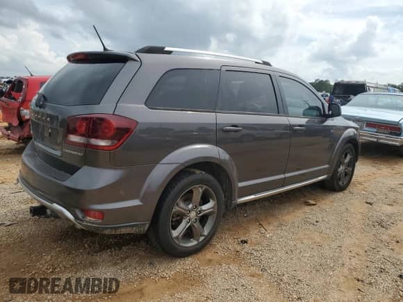 2014 Dodge Journey Crossroad with VIN 3C4PDCGG6ET276748, listed as a Copart auction lot 61195405 with 144,055 mi miles and Salvage title. Bid and sale history available at DreamBid. Image 3.