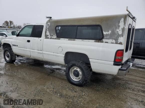1997 Dodge 2500 with VIN 3B7KF23Z1VG817798, listed as a Copart auction lot 83831094 with 97,693 mi miles and Clean title. Bid and sale history available at DreamBid. Image 2.
