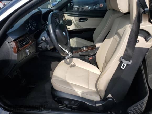 2011 BMW 3 Series 328i z VIN WBADW7C51BE726386, wystawiony jako Copart lot #80706055 z przebiegiem 82 562 mil mil oraz Czysty tytuł • Clean title. Historia ofert i sprzedaży dostępna na DreamBid. Obrazek 7.