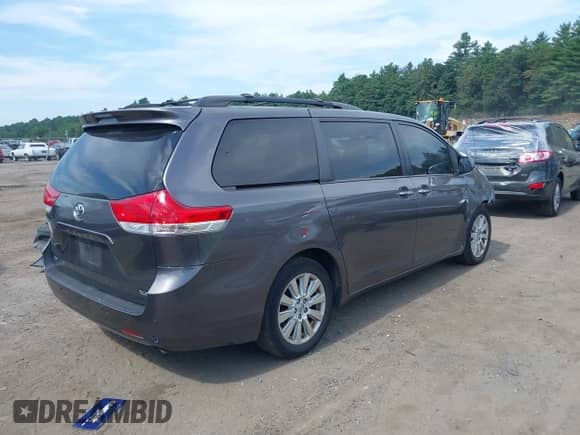 2014 Toyota Sienna Limited с VIN 5TDDK3DC6ES092916, выставлен на аукционе IAAI как лот 42808035 с пробегом 159 433 миль миль и . История ставок и продаж доступна на DreamBid. Изображение 4.