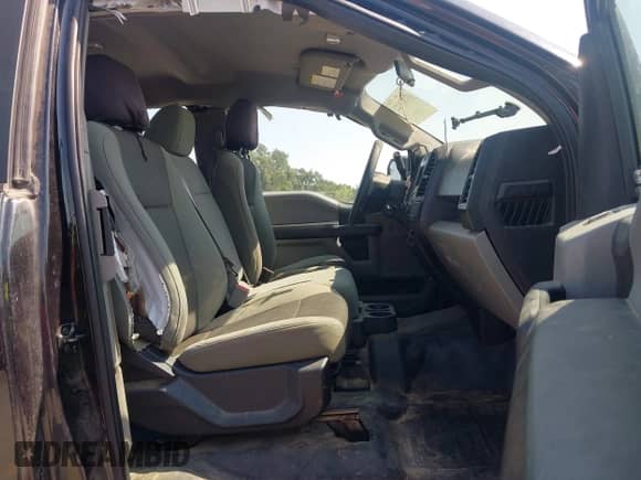 2015 Ford F-150 XLT z VIN 1FTFX1EF6FKE26572, wystawiony jako IAAI lot #43183122 z przebiegiem 172 027 mil mil oraz . Historia ofert i sprzedaży dostępna na DreamBid. Obrazek 5.