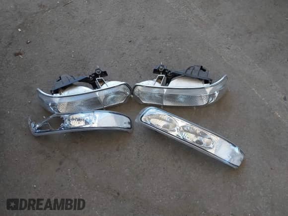 2002 Chevrolet Silverado 1500 LS с VIN 1GCEC14T22Z194035, выставлен на аукционе IAAI как лот 42620023 с пробегом Не указан миль и . История ставок и продаж доступна на DreamBid. Изображение 18.