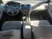 2000 Honda Accord EX with VIN 1HGCG6571YA116588, listed as a Copart auction lot 84921315 with 271,468 mi miles and Salvage title. Bid and sale history available at DreamBid. Image 8.