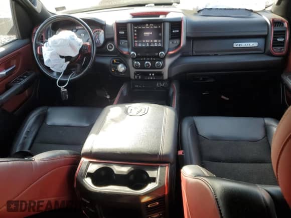 2019 Ram 1500 Rebel z VIN 1C6SRFET5KN580766, wystawiony jako Copart lot #54126805 z przebiegiem 129 515 mil mil oraz Szkoda całkowita • Salvage title. Historia ofert i sprzedaży dostępna na DreamBid. Obrazek 8.