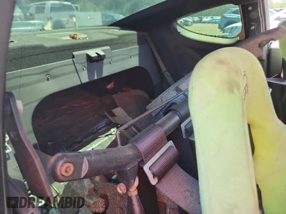 2015 Hyundai Genesis Coupe Ultimate с VIN KMHHU6KJ5FU129686, выставлен на аукционе Copart как лот 61625195 с пробегом Не указан миль и Списание • Salvage title. История ставок и продаж доступна на DreamBid. Изображение 10.