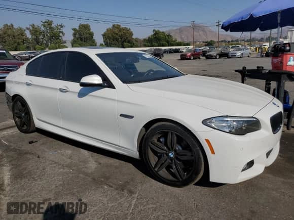 2016 BMW 5 Series 535d с VIN WBAXA5C58GG042222, выставлен на аукционе Copart как лот 62560604 с пробегом 122 229 миль миль и Списание • Salvage title. История ставок и продаж доступна на DreamBid. Изображение 4.