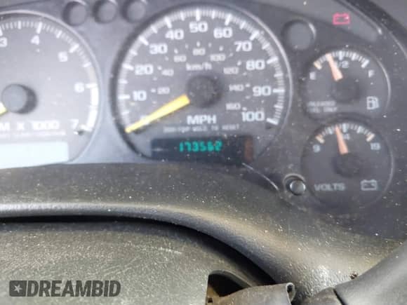 1998 Chevrolet S-10 z VIN 1GCCS1447WK260094, wystawiony jako IAAI lot #41648784 z przebiegiem 173 562 mil mil oraz . Historia ofert i sprzedaży dostępna na DreamBid. Obrazek 7.