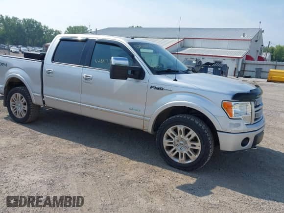 2011 Ford F-150 XLT z VIN 1FTFW1ET2BFD23371, wystawiony jako IAAI lot #42881433 z przebiegiem 175 841 mil mil oraz . Historia ofert i sprzedaży dostępna na DreamBid. Obrazek 1.