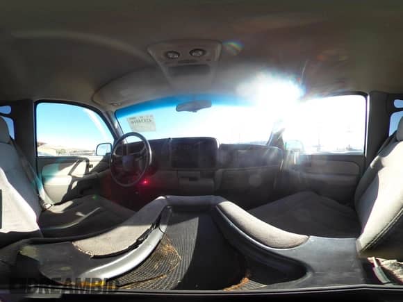 2000 Chevrolet Tahoe LS с VIN 1GNEC13TXYJ103786, выставлен на аукционе IAAI как лот 42534010 с пробегом Не указан миль и . История ставок и продаж доступна на DreamBid. Изображение 18.