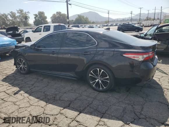 2019 Toyota Camry SE z VIN 4T1B11HK3KU166036, wystawiony jako Copart lot #83827125 z przebiegiem 131 811 mil mil oraz Szkoda całkowita • Salvage title. Historia ofert i sprzedaży dostępna na DreamBid. Obrazek 2.
