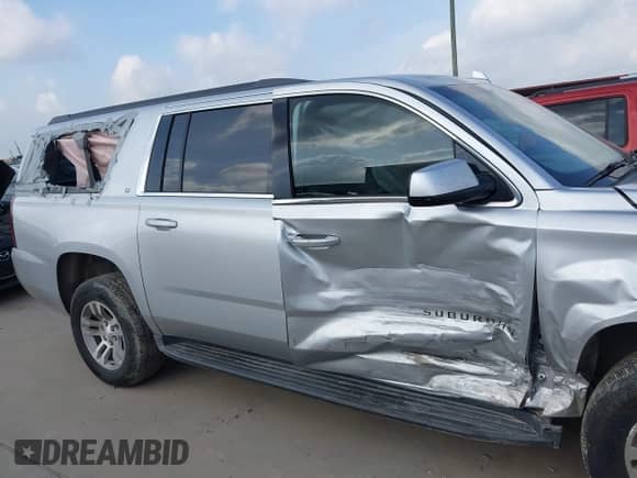 2018 Chevrolet Suburban LT с VIN 1GNSCHKC7JR241578, выставлен на аукционе IAAI как лот 42735358 с пробегом 189 964 миль миль и . История ставок и продаж доступна на DreamBid. Изображение 13.
