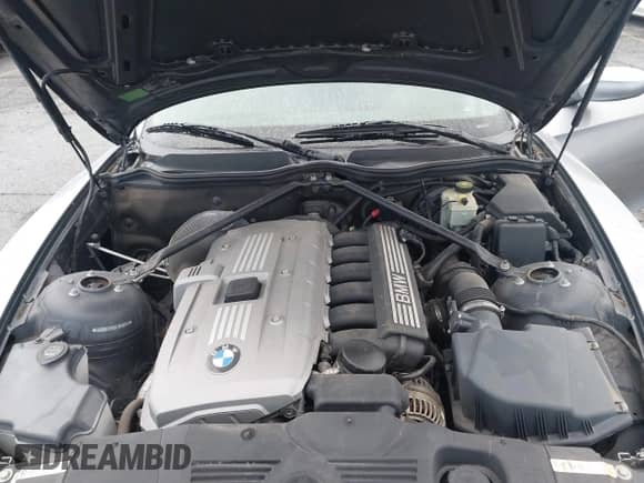 2006 BMW Z4 3.0i с VIN 4USBU33596LW69200, выставлен на аукционе IAAI как лот 41774419 с пробегом 59 691 миль миль и . История ставок и продаж доступна на DreamBid. Изображение 10.