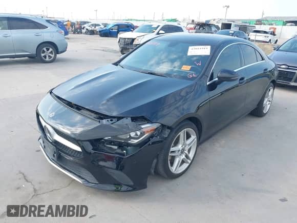 2020 Mercedes-Benz CLA 250 z VIN WDD5J4GB1LN043941, wystawiony jako IAAI lot #43011919 z przebiegiem 143 547 mil mil oraz . Historia ofert i sprzedaży dostępna na DreamBid. Obrazek 18.