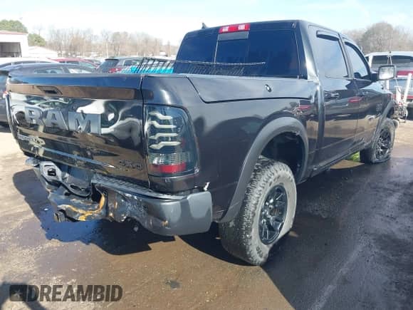 2018 Ram 1500 Rebel with VIN 1C6RR7YTXJS112242, listed as a IAAI auction lot 41664252 with 147,630 mi miles and . Bid and sale history available at DreamBid. Image 4.