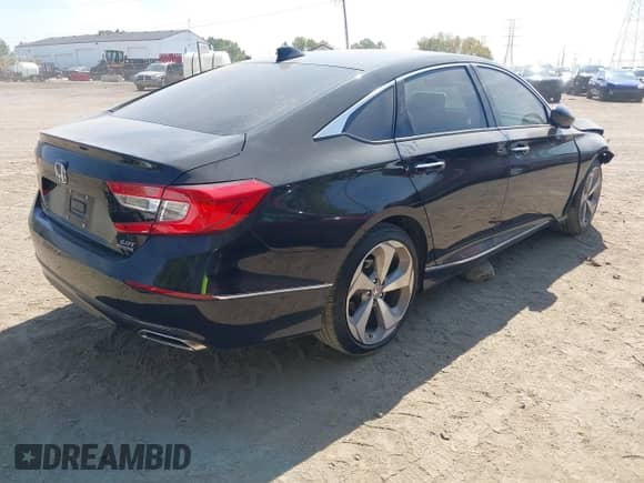 2019 Honda Accord Touring с VIN 1HGCV2F90KA003690, выставлен на аукционе IAAI как лот 43233306 с пробегом 96 741 миль миль и . История ставок и продаж доступна на DreamBid. Изображение 4.