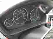 2013 BMW 3 Series 328i z VIN WBA3A5G53DNP23307, wystawiony jako Copart lot #72003745 z przebiegiem Nie podano mil oraz Nie do naprawy • Non repairable. Historia ofert i sprzedaży dostępna na DreamBid. Obrazek 9.