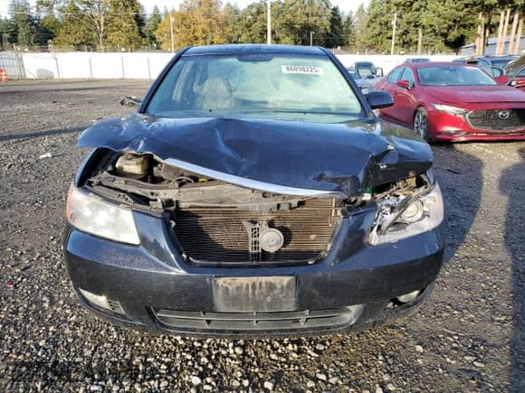 2006 Hyundai Sonata GLS z VIN 5NPEU46F66H128557, wystawiony jako Copart lot #86898225 z przebiegiem 132 043 mil mil oraz Szkoda całkowita • Salvage title. Historia ofert i sprzedaży dostępna na DreamBid. Obrazek 5.