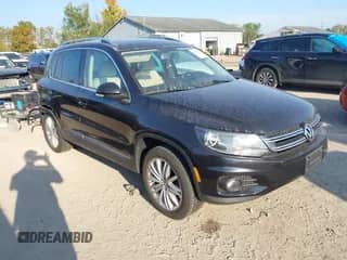 2014 Volkswagen Tiguan S с VIN WVGBV3AX1EW544336, выставлен на аукционе IAAI как лот 43245134 с пробегом 142 856 миль миль и . История ставок и продаж доступна на DreamBid. Изображение 1.