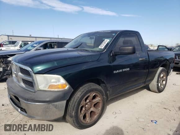 2011 Ram 1500 ST z VIN 3D7JB1EKXBG631647, wystawiony jako Copart lot #47373415 z przebiegiem 184 175 mil mil oraz Szkoda całkowita • Salvage title. Historia ofert i sprzedaży dostępna na DreamBid. Obrazek 1.