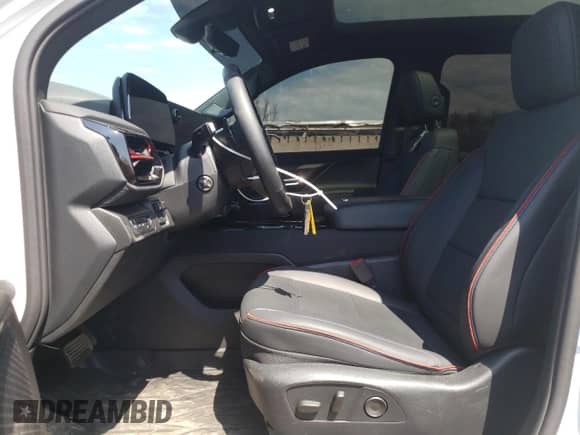 2024 Chevrolet Silverado EV RST с VIN 1GC40ZEL9RU301932, выставлен на аукционе Copart как лот 54297145 с пробегом 5 502 миль миль и Списание • Salvage title. История ставок и продаж доступна на DreamBid. Изображение 7.