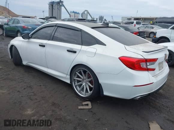 2018 Honda Accord Sport with VIN 1HGCV2E38JA020460, listed as a IAAI auction lot 41314997 with 34,839 mi miles and . Bid and sale history available at DreamBid. Image 3.