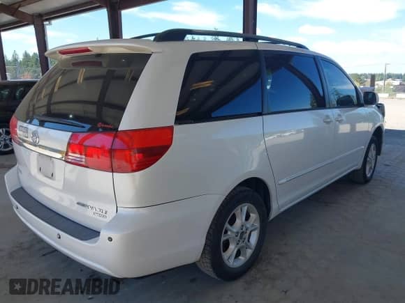 2004 Toyota Sienna XLE z VIN 5TDZA22C94S054651, wystawiony jako IAAI lot #42943588 z przebiegiem 242 458 mil mil oraz . Historia ofert i sprzedaży dostępna na DreamBid. Obrazek 4.