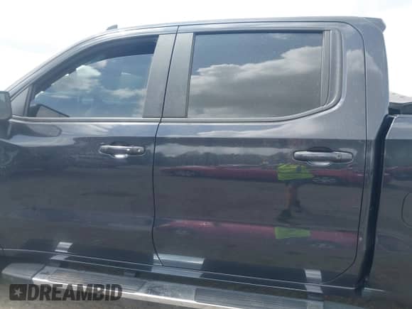 2023 Chevrolet Silverado 1500 LT with VIN 1GCUDDE82PZ232049, listed as a IAAI auction lot 41966595 with 32,605 mi miles and . Bid and sale history available at DreamBid. Image 14.